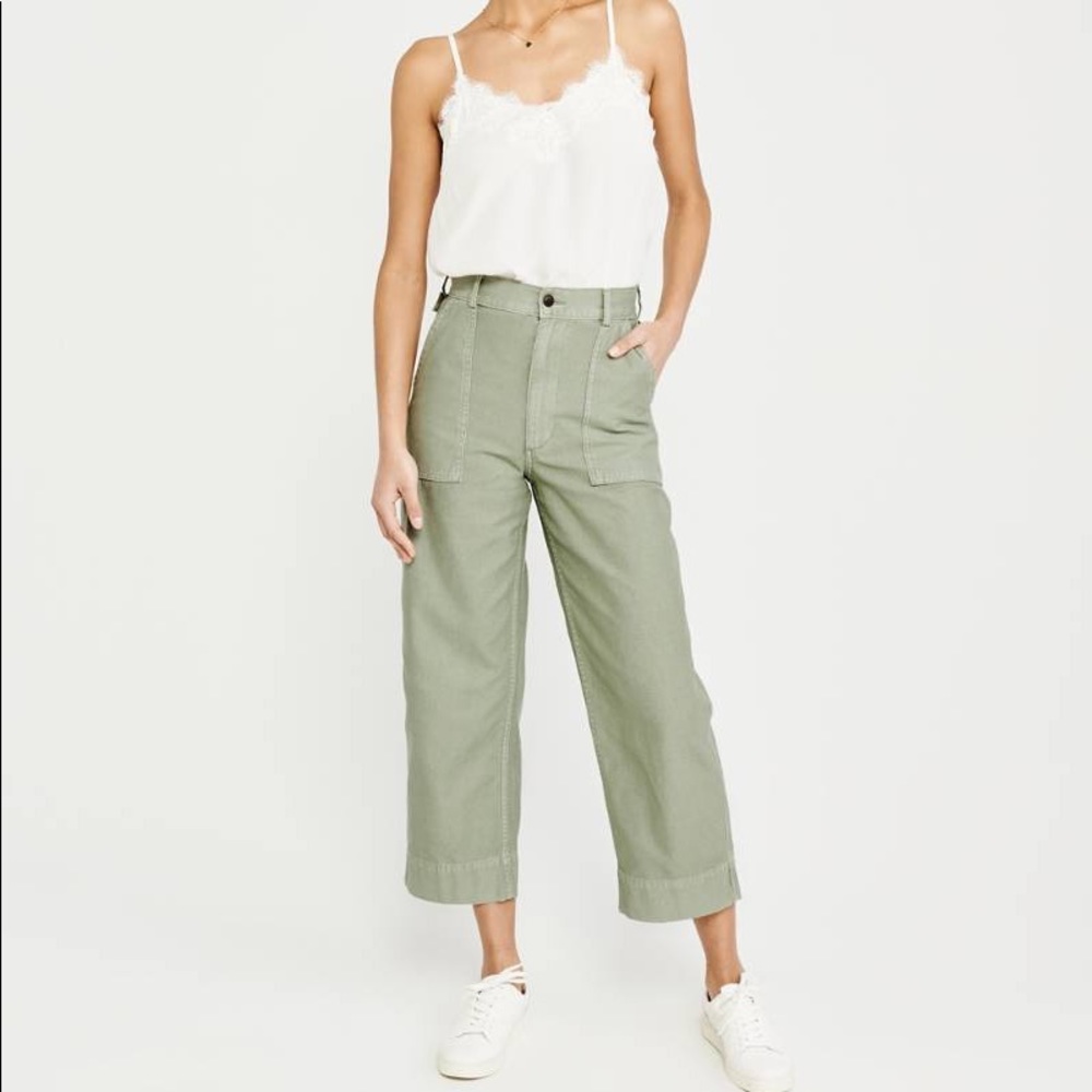 Abercrombie cropped wide leg military pants
